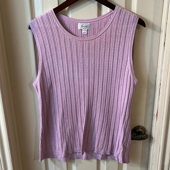 Foxcroft Tops - FOXCROFT SLEEVELESS SWEATER SIZE LARGE